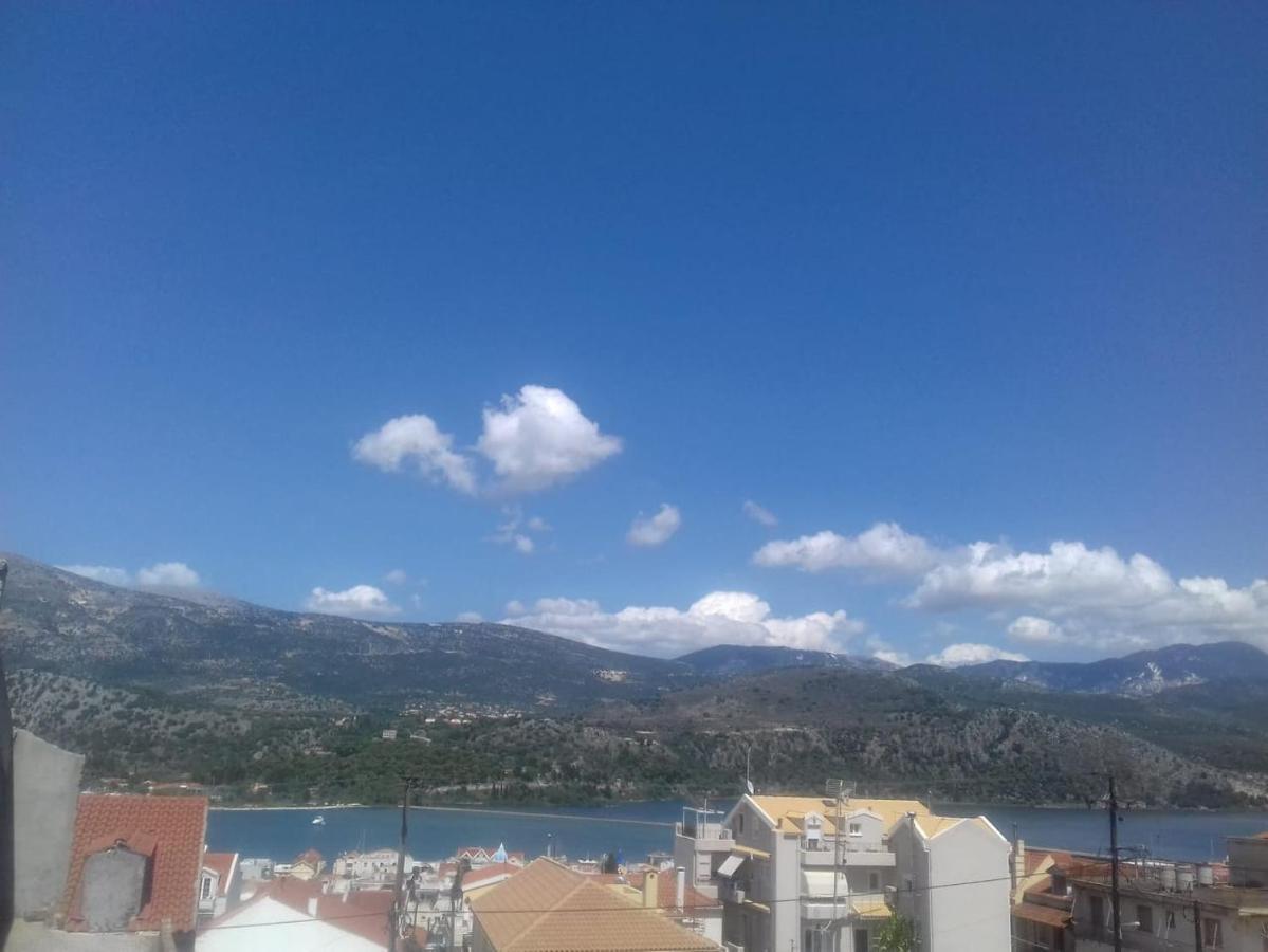Apartment In Argostoli With Stunning Sea Views Экстерьер фото